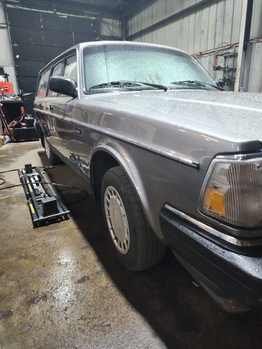 1989 Volvo 240 DL - photo 5
