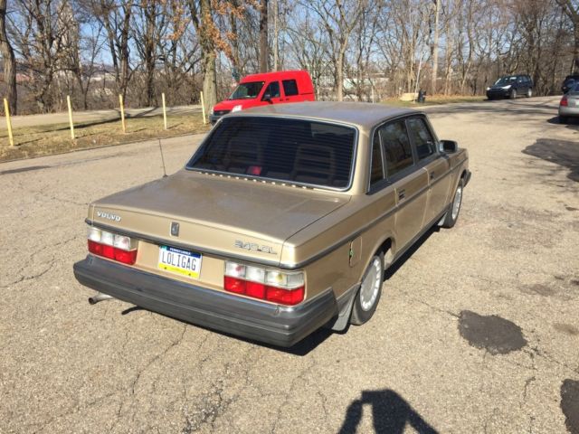 1989 Volvo 240 - photo 4
