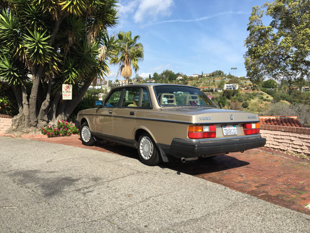 1989 Volvo 240 - photo 4