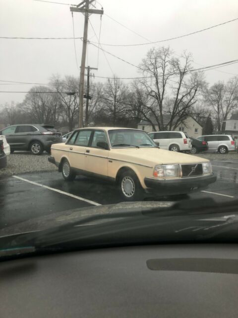 1989 Volvo 240 DL - photo 13