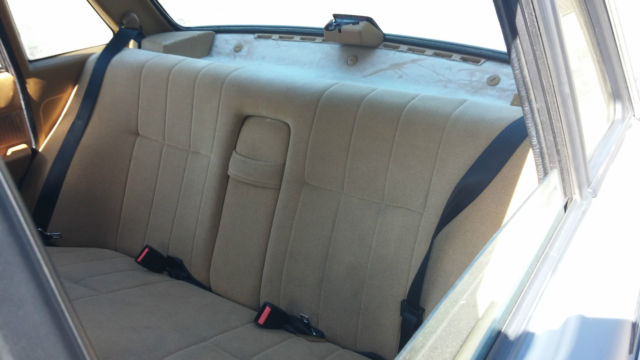1989 Volvo 240 - photo 12
