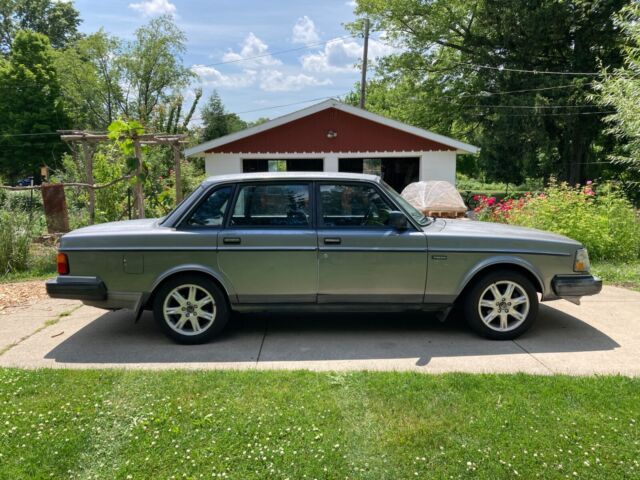 1989 Volvo 240 - photo 2