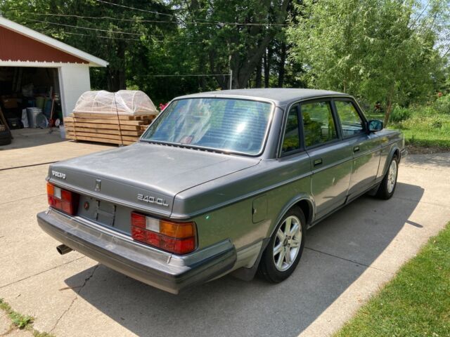 1989 Volvo 240 - photo 5