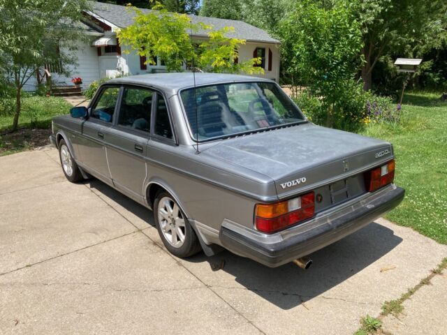 1989 Volvo 240 - photo 6