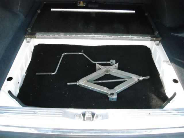 1989 Volvo 240 DL - photo 13