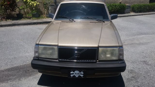 1989 Volvo 240 - photo 2