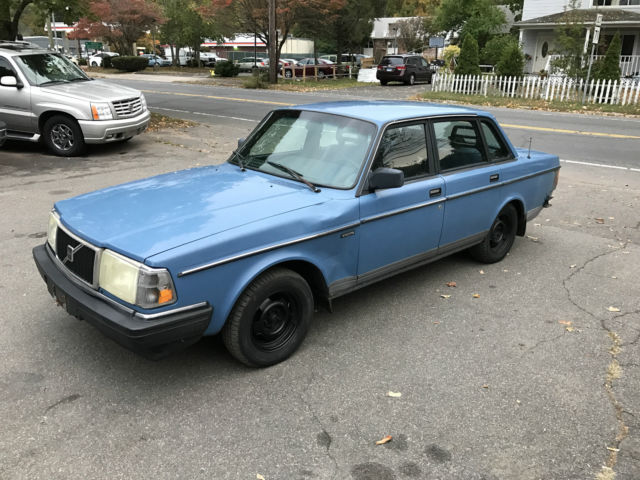 1989 Volvo 240DL 1989 Volvo 240 DL