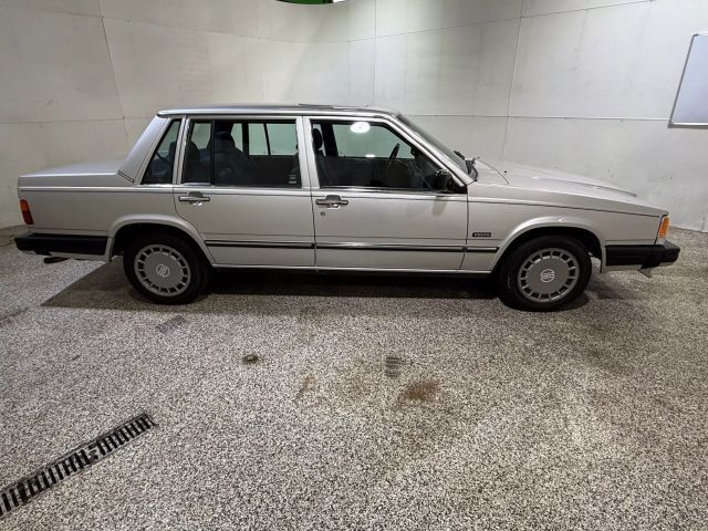 1989 Volvo 740 GL 4D Sedan - photo 7