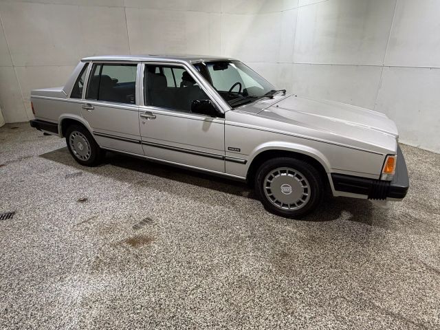 1989 Volvo 740 GL 4D Sedan - photo 8
