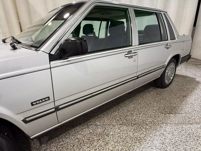1989 Volvo 740 GL 4D Sedan - photo 9