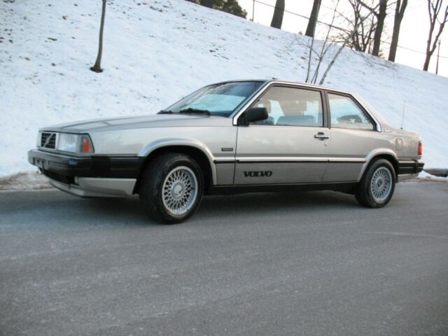1989 VOLVO 780 1989 Volvo 780