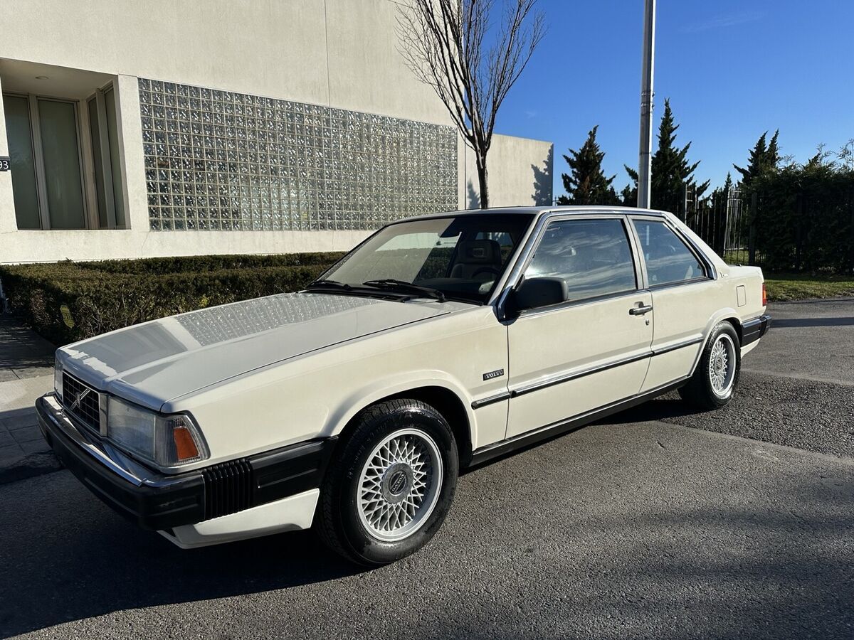 1989 Volvo 780 - photo 2