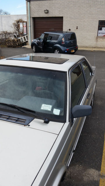 1989 Volvo 780 Body and paint in excellent shape - photo 4