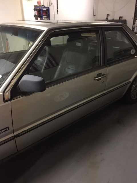 1989 Volvo 780 Body and paint in excellent shape - photo 8