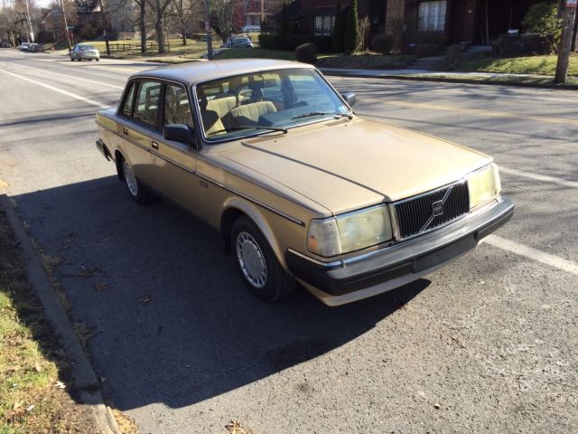 1989 Volvo 240 - photo 2