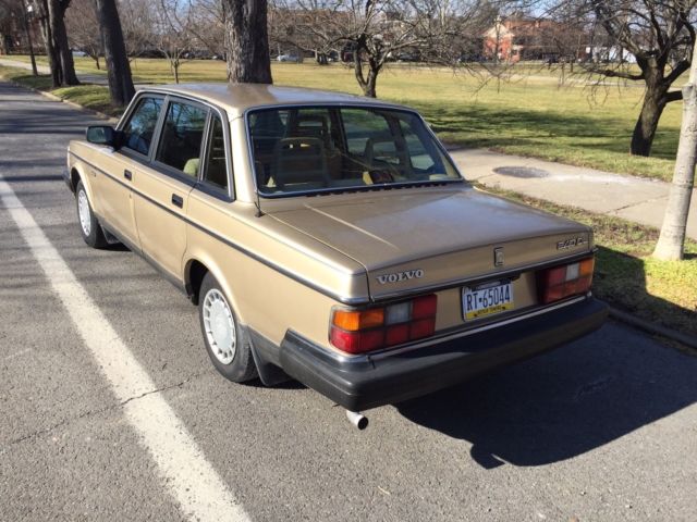 1989 Volvo 240 - photo 5