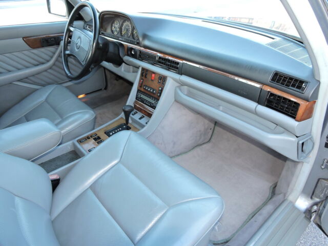 1989 Mercedes-Benz 500-Series 560SEL - photo 11