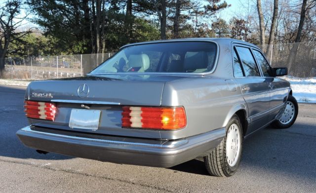 1989 Mercedes-Benz 500-Series 560SEL - photo 2