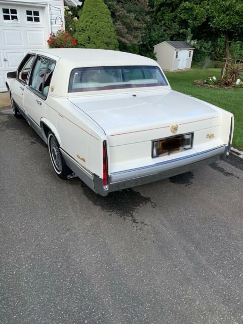1989 white Cadillac DeVille 1989 Cadillac DeVille