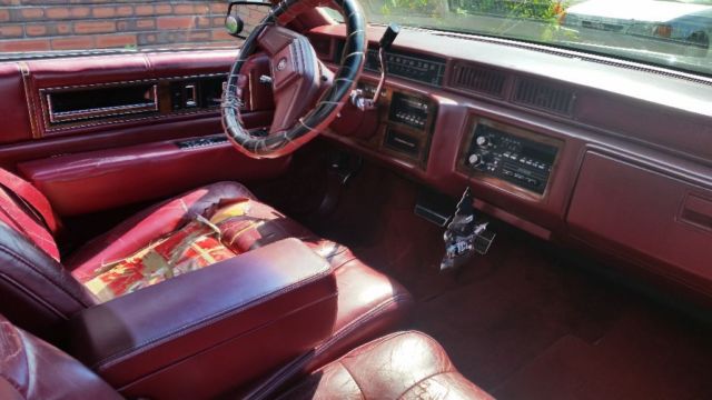 1989 Cadillac DeVille Coupe - photo 4