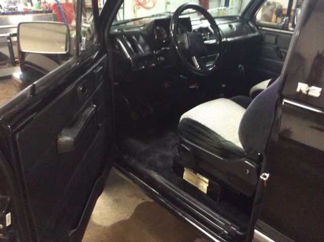 1989 Isuzu Trooper RS Sport Utility 2-Door - photo 13