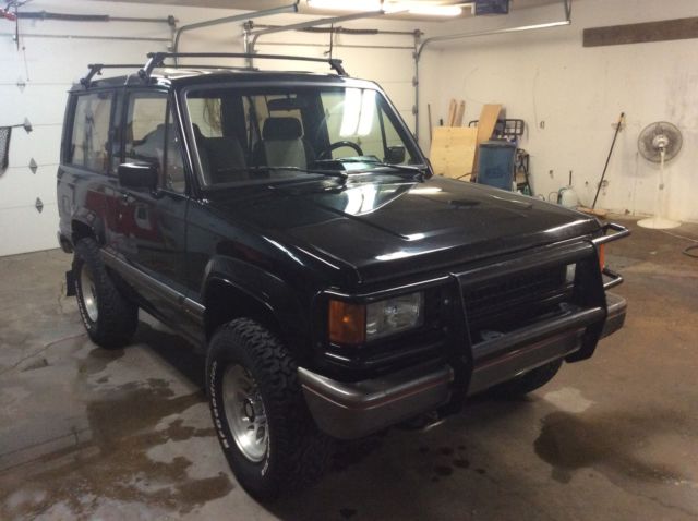 1989 Isuzu Trooper RS Sport Utility 2-Door - photo 2
