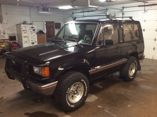 1989 Isuzu Trooper RS Sport Utility 2-Door - photo 6