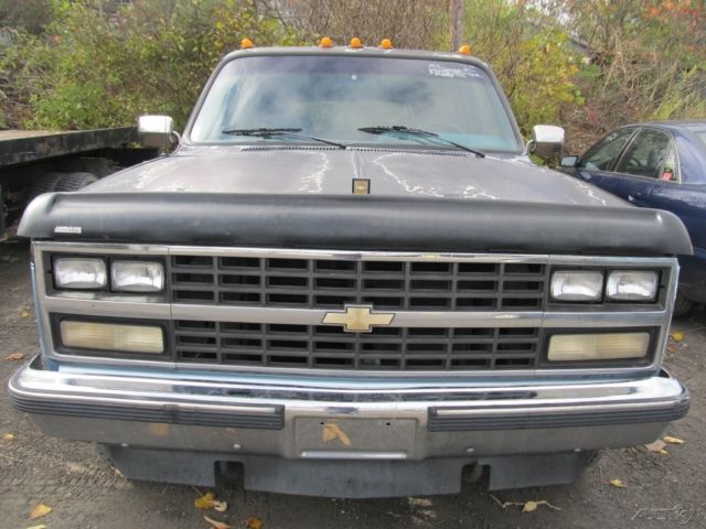 1990 Chevrolet Suburban - photo 6