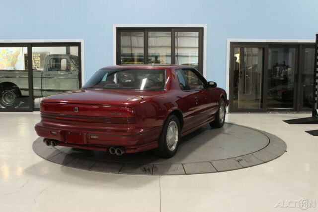1990 Oldsmobile Toronado 2dr Coupe Trofeo - photo 5