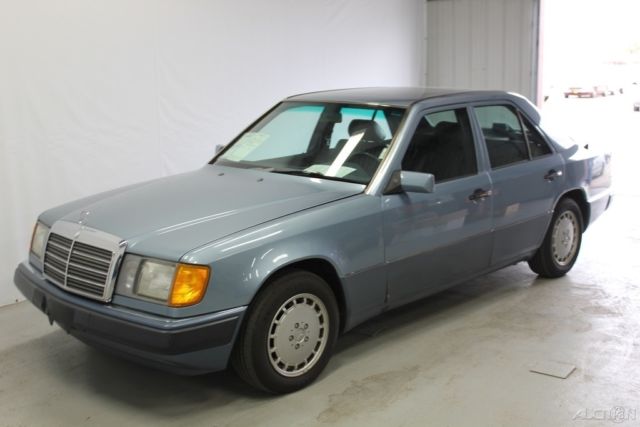 1990 Mercedes-Benz 300-Series 4 Dr - photo 8