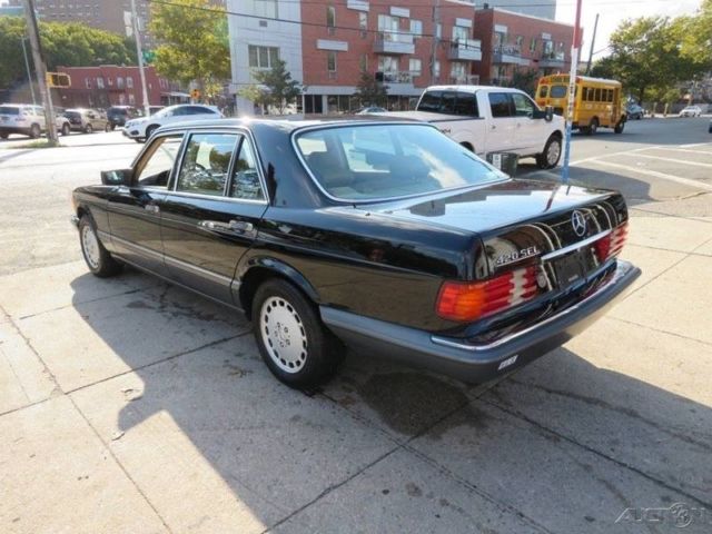 1990 Mercedes-Benz 400-Series 420 SEL 4dr Sedan - photo 4