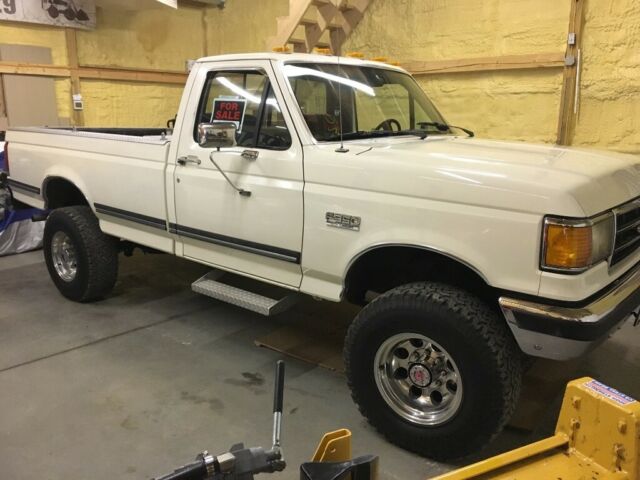 1990 4x4 65k miles original paint no rust has never seen snow or rain 1990 Ford F-350 XLT Lariat