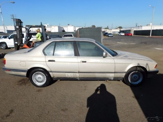 1990 BMW 7-Series 735i - photo 2