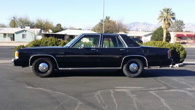 1990 Ford Crown Victoria LTD - photo 2