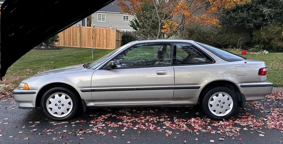 1990 Acura Integra LS 2 door hatchback 56,615 miles! Automatic transmission 1990 Acura Integra LS