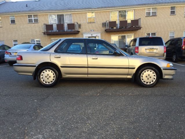 1990 Acura Integra LS - photo 2