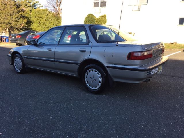 1990 Acura Integra LS - photo 4