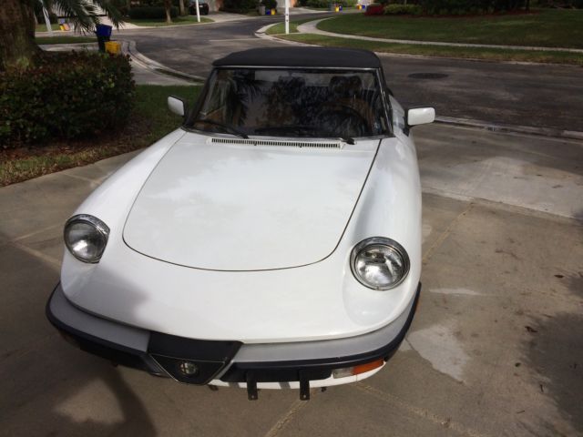 1990 Alfa Romeo Spider Graduate Convertible 2-Door - photo 8