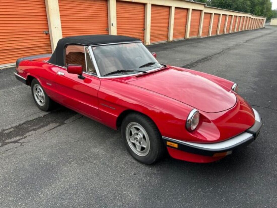 1990 Alfa Romeo Spider Veloce 37K Miles 2.0L Engine 5-Speed Transmission 1990 Alfa Romeo Spider