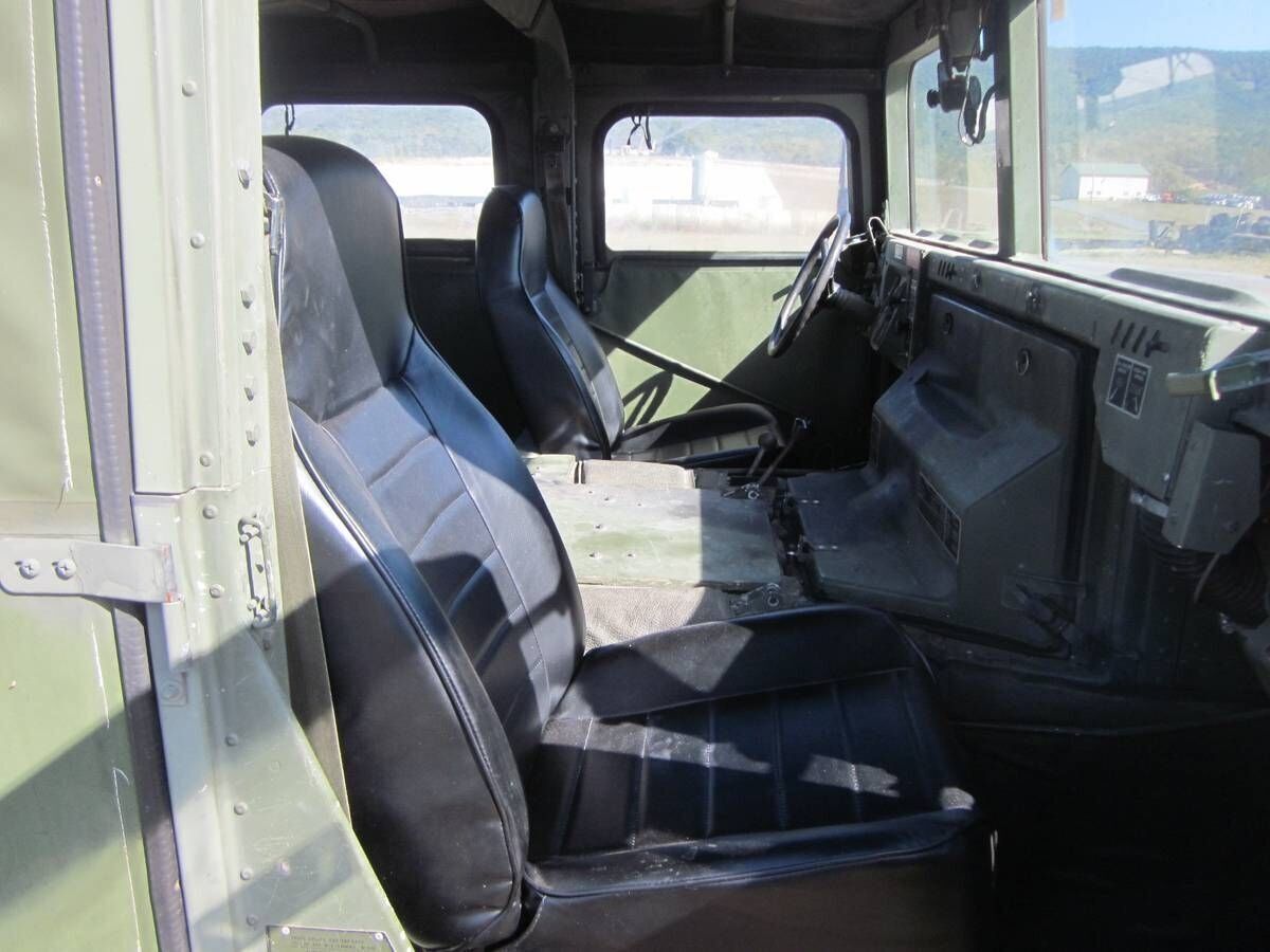 1990 Hummer H1 AM GENERAL, Street Legal Genuine Military H1 HUMVEE - photo 13
