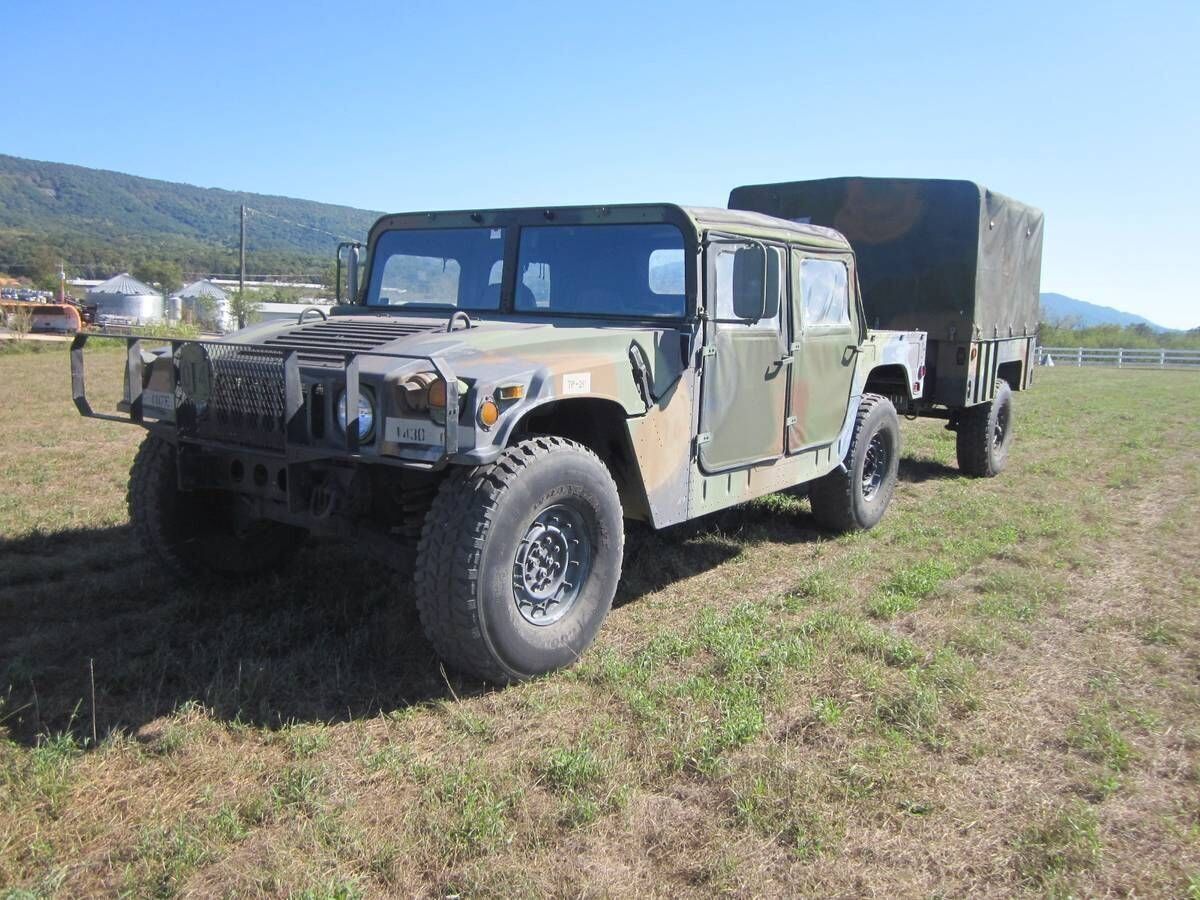 1990 Hummer H1 AM GENERAL, Street Legal Genuine Military H1 HUMVEE - photo 2