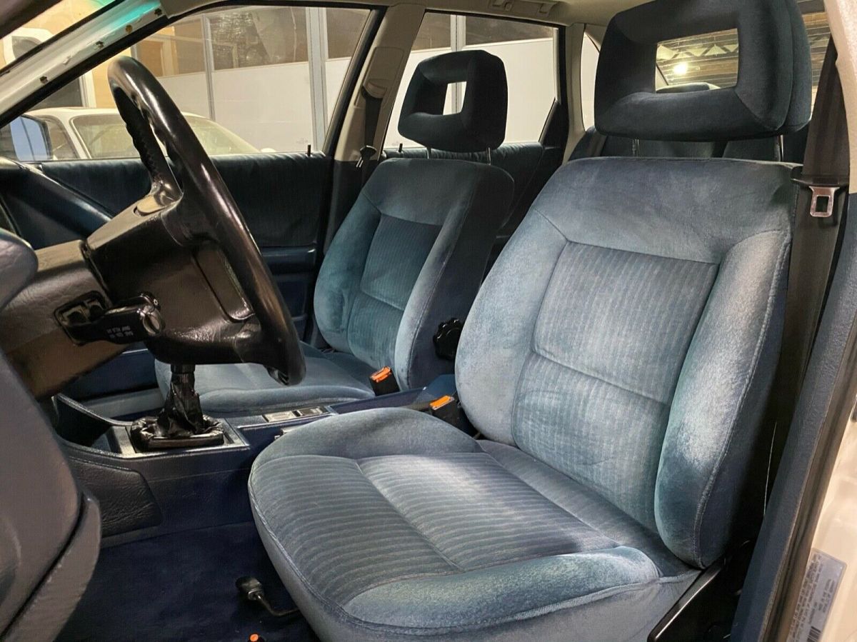 1990 Audi 80 quattro AWD 4dr Sedan - photo 8