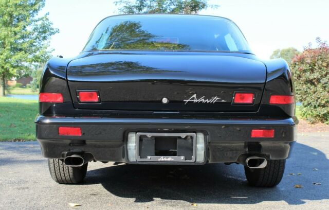 1990 Studebaker Avanti -- - photo 3
