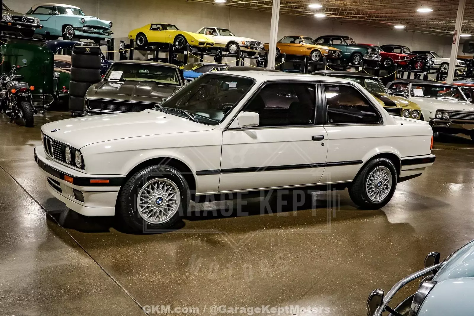 1990 BMW 3-Series 325is - photo 4