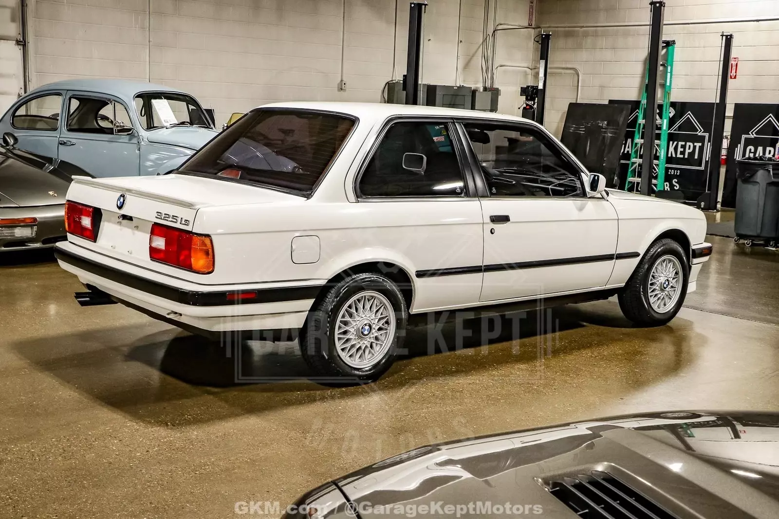 1990 BMW 3-Series 325is - photo 9