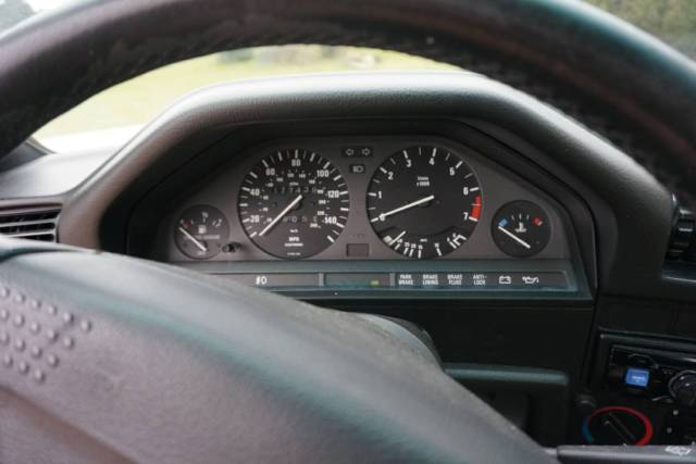 1990 BMW 3-Series - photo 12