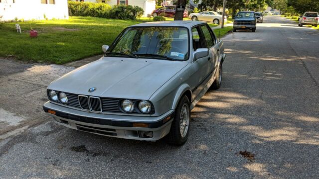 1990 BMW 3-Series 4 door - photo 2