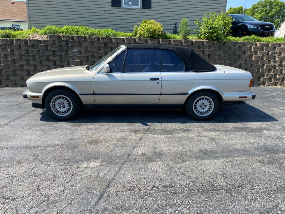 1990 BMW 3-Series 325i - photo 2