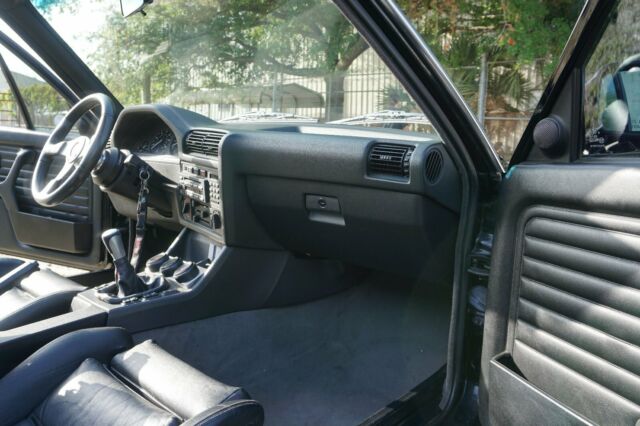 1990 BMW 3-Series Convertible - photo 10