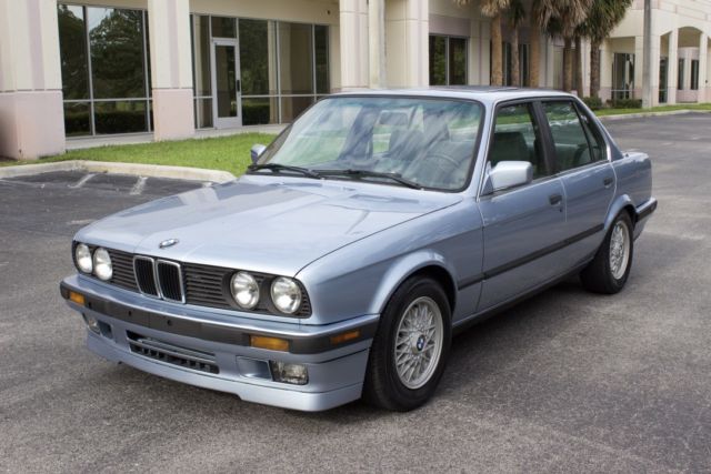 1990 BMW 325i E30 Sedan - 5-speed Manual - Records - Limited Slip Differential 1990 BMW 3-Series E30